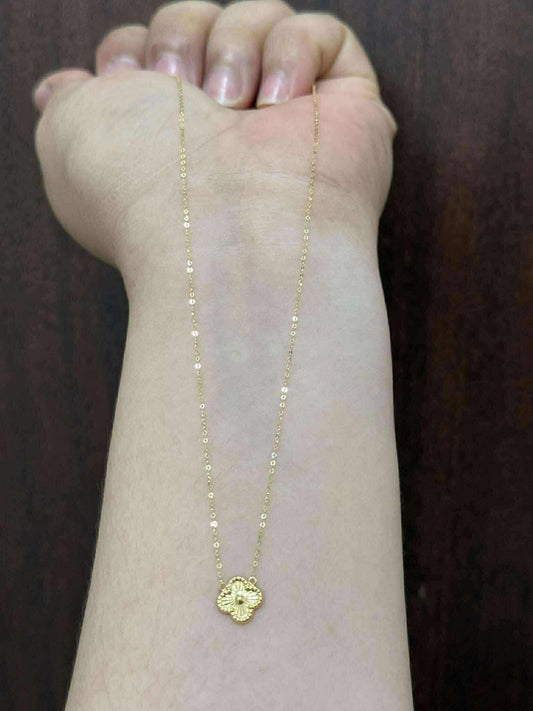 18K Clover Necklace per piece